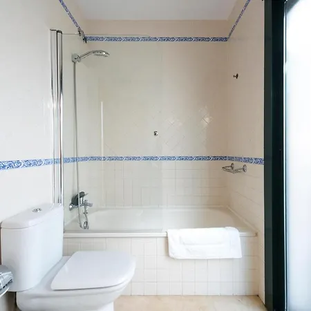 Orange Square Apartment
