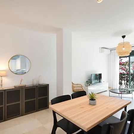Orange Square Apartment Marbella