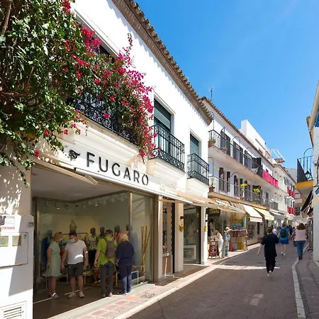 Apartment Orange Square Marbella